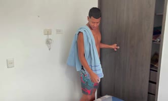 Saraymike's Stepsister Seduction: Caught Masturbating in My Clothes