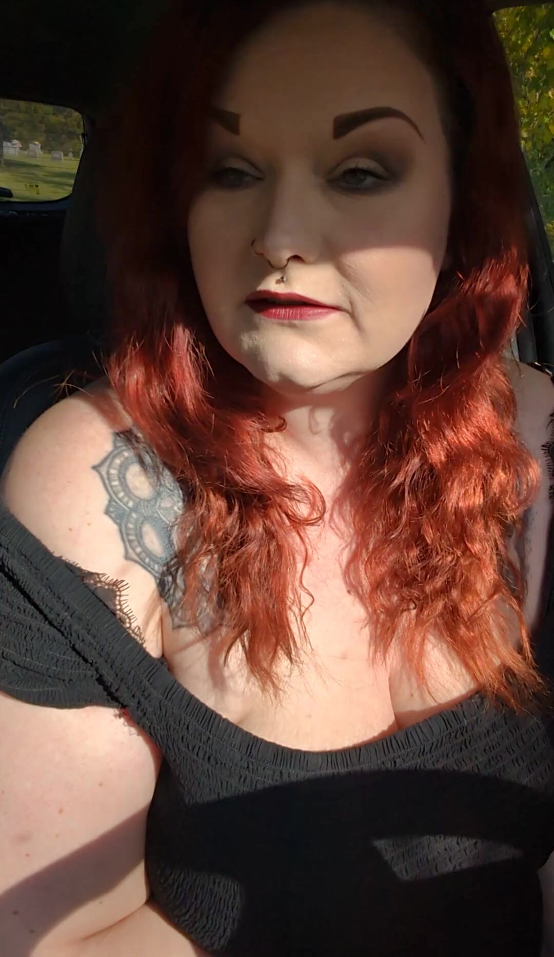 Goth BBW Cumming in a Cemetery, up Close and Personal with my Plump Pussy