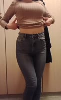 Juicy Vicki's Sensual Strip Tease
