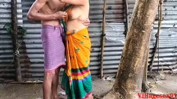 Villagesex91's Outdoor Desi Fling: Real Couple's Indian Village Affair