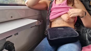 HottPussy118's Train Stop Boob Flash