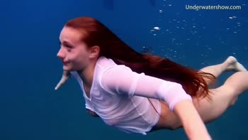 Russian Sea Siren's Underwater Seduction