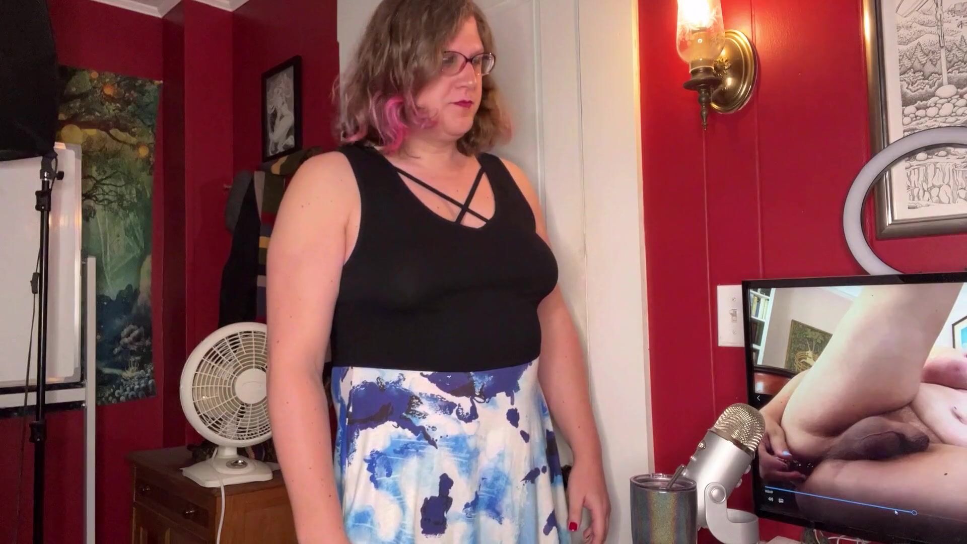Vera Wylde's Step-Mom Surprise: Caught Masturbating & Made to Finish!