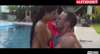 Canela Skin's Sizzling Latina MILF Frenzy with Huge Cock