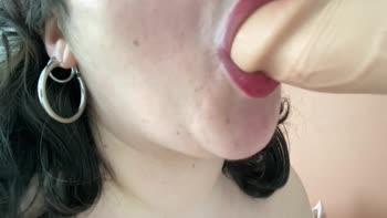 Buttherflyyy's Stepdaughter Sucks Stepdad Like A Pro
