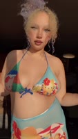 Vanilla Faith's Bikini Body Tease: Exquisite Solo Show
