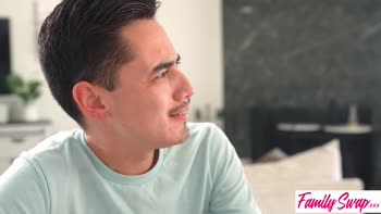 Aria Valencia's Passionate Pursuit: Milf Swapfamily Orgasms & Creampie Delights