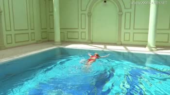 Tiffany Tatum's Sizzling Underwater Seduction