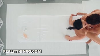 Kira Queen Alberto Blanco - Kings Spa Kira - Reality Kings