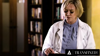 Transfixed: Dee Williams & Khloe Kay Seduce Jean Hollywood in Sultry Medical Exam