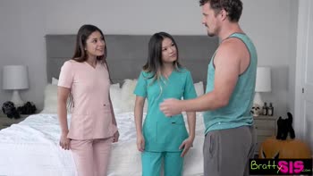 Step Sisters BFF "Can you get hard for me now? I can talk dirty to you" S20:E5