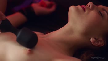Tetti Dew Korti Teases in Tantalizing Bondage before Blazing Blowjob