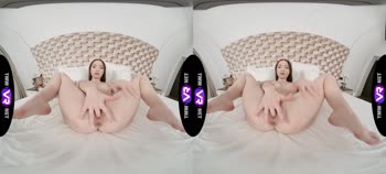 Kate Quinn's Intimate Virtual Reality Solo Show