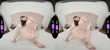 Kate Quinn's Intimate Virtual Reality Solo Show