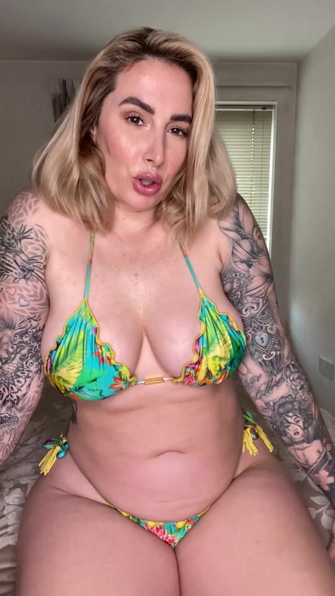 I have never seen a Cock so Small but I Love it and want your Small Cock Cum all over me