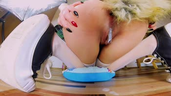 JulyLuane's Creamy Squirt Delight: Sizzling Solo POV