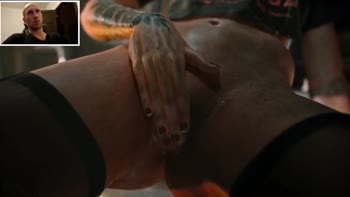Ellie's Unexpected Restroom Rendezvous with OxyBaron