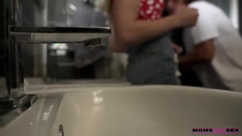 My Stepmom Wants to Join in - S15:e8