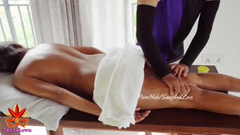 SaniAndLove's Sri Lankan Spa Delight: Oil Massage Turns to Passion