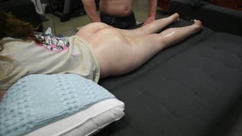 ros_guevara - Ros Guevara's Wondrous Bubble Butt Worship: Oiled and Adored