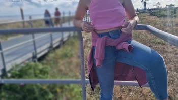 HottPussy118's Pier Show: Fresh Teen (18+) Flashes Her Tits in Public