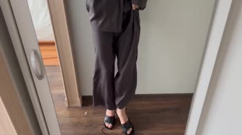 HollyHarlot's High Heel Goddess: Softcore Feet Worship