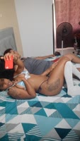 Hotandmarck's Sexy Girlfriend Teases Sugar Daddy in Steamy Massage