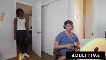 Ryan Jacobs Tames Curious Straight Buddy's Lust for BBC