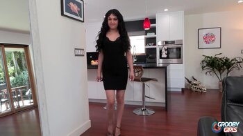 Brunette Tgirl's Sizzling Solo Show: Big Ass & Small Tits
