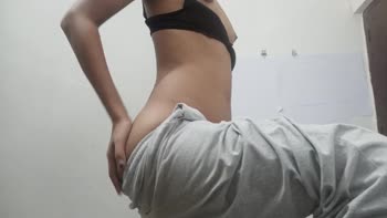desi_girl23 - Desi Girl's Sizzling Solo Show: Squirt-Filled Masturbation