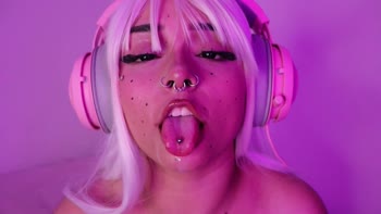 BabyPeachyDoll's Ahegao Face: Cute Gamer Girl Swallows Cum in HD