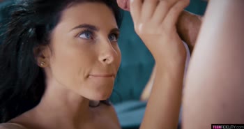 Lilly Bella's Petite Delight: 60FPS Creampied Bliss