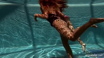 Irina's Irresistible Underwater Lesbian Seduction