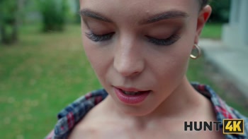 HUNT4K. Peach Lollypop played with her tits and pussy for some cash