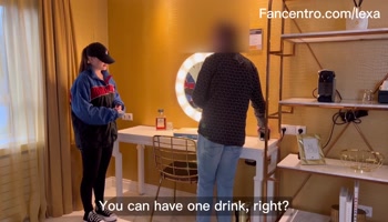 I Paid A Dutch Pizza Delivery Girl To Have Sex With Me - Ends With Facial