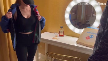 I Paid A Dutch Pizza Delivery Girl To Have Sex With Me - Ends With Facial