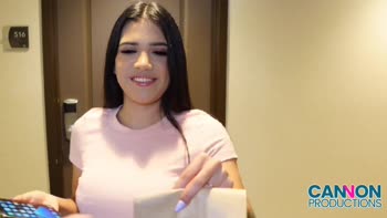 Alice Thunder's Curvy Latin Babe POV Perfection