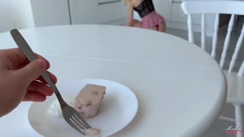 Sweet Delights at Home: mrmrssweet's Personal Housekeeper POV