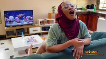 Thick ass ebony Muslim Afrocummy is caught bending by her roommate and gets a splashy surprise