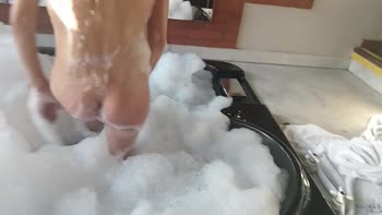 Candyred31lolass36 - Candyred's Hydromassage Honeymoon: Lusty Soak for Big Natural Tits