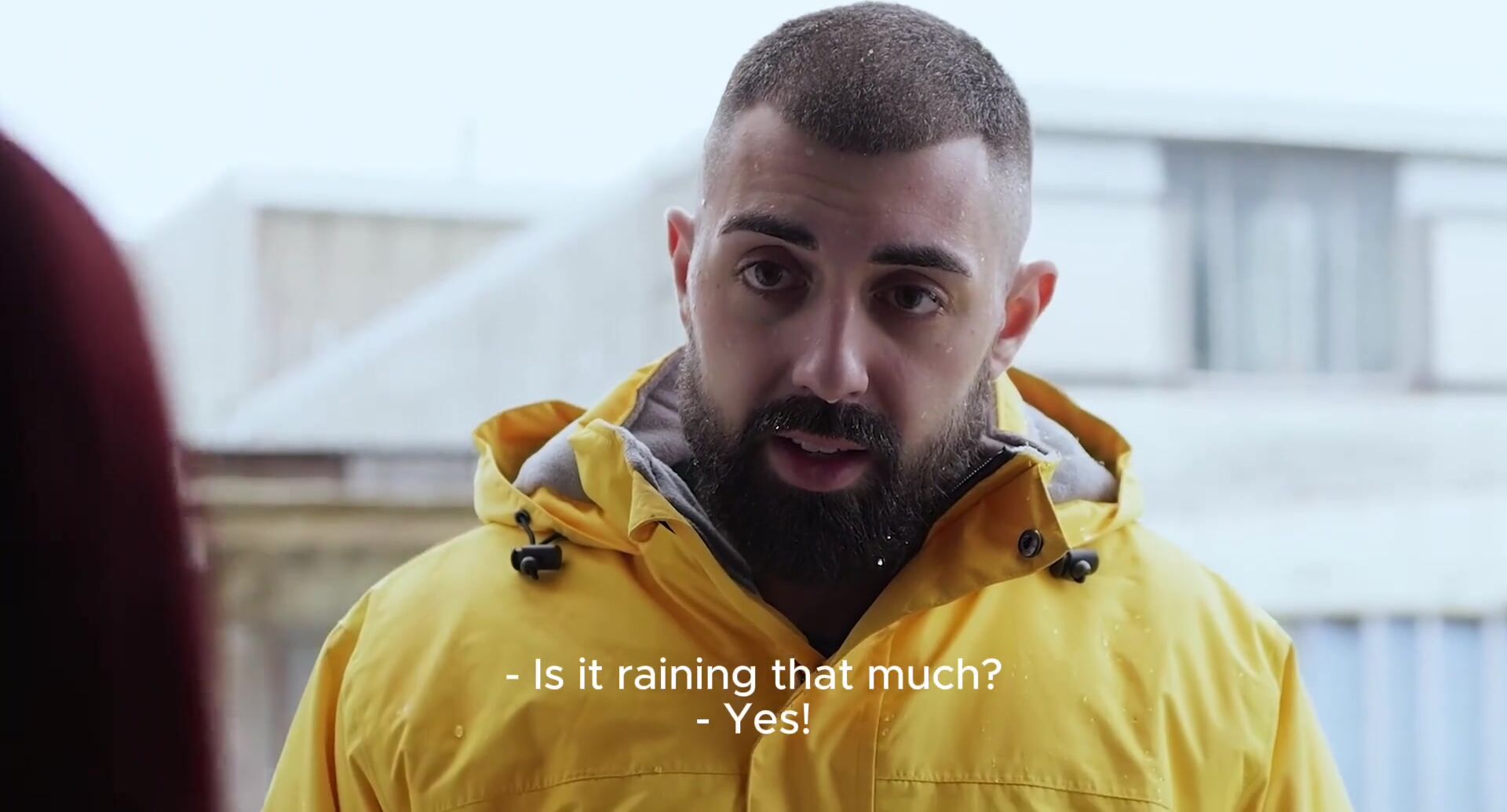 The Delivery Man Glovo gives me his Cum in the Face