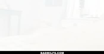 Stepdaughter's Lessons in Sucking Cock With Stepmom Christiana Cinn