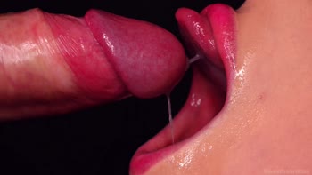 SweetheartKiss's Upside Down Masterpiece: Sensual Deepthroat & Throat Fuck