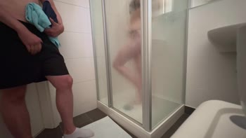 BerryBabe69's Sizzling Shower Surprise: Fast Cum & Big Ass