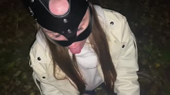 Elliesexxy's Forest Fling: Public Blowjob in the Woods