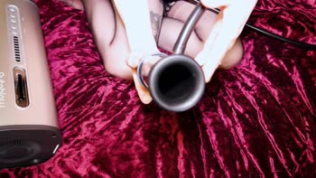 Gamergirlroxy Shares Steamy Blowjob Fun with Autoblow's VacuGlide