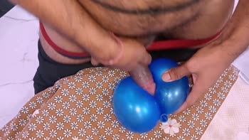 Foxmaxporn's Balloon Sex Frenzy at Home