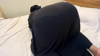 Anippe's Sultry Solo: Huge Arab Ass & Wet Pussy