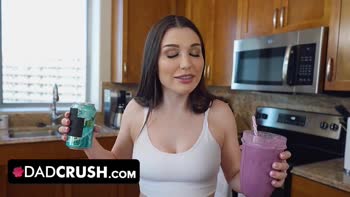 Lily Lou's Fitness Fixation: Stepmom Seduces Stepdad With Juicy Pussy