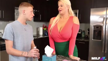 PAWG MILF London River POV